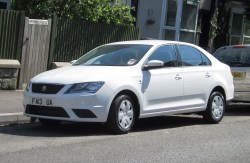1024px-seat_toledo_(edition_skoda)_first_registered_2013