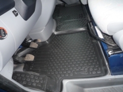 kovriki-v-salon-volkswagen-crafter-(07-)-perednie-(polimernye)